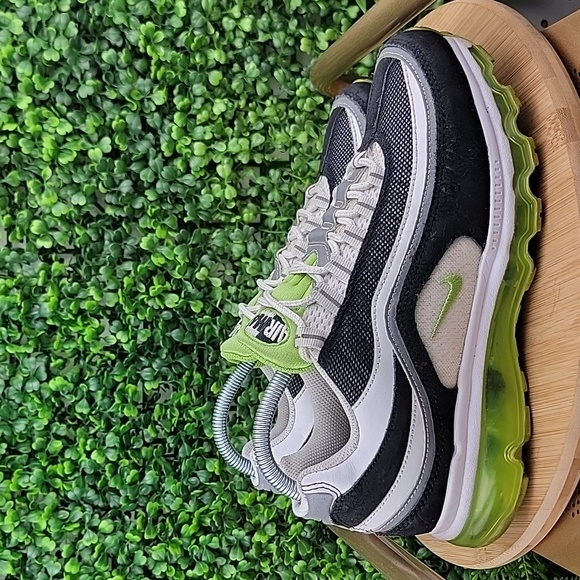 Nike Air Max 97 Running Sneaker Shoe Pure Platinum/Volt Size  7youth/8.5 Womens - Picture 3 of 10